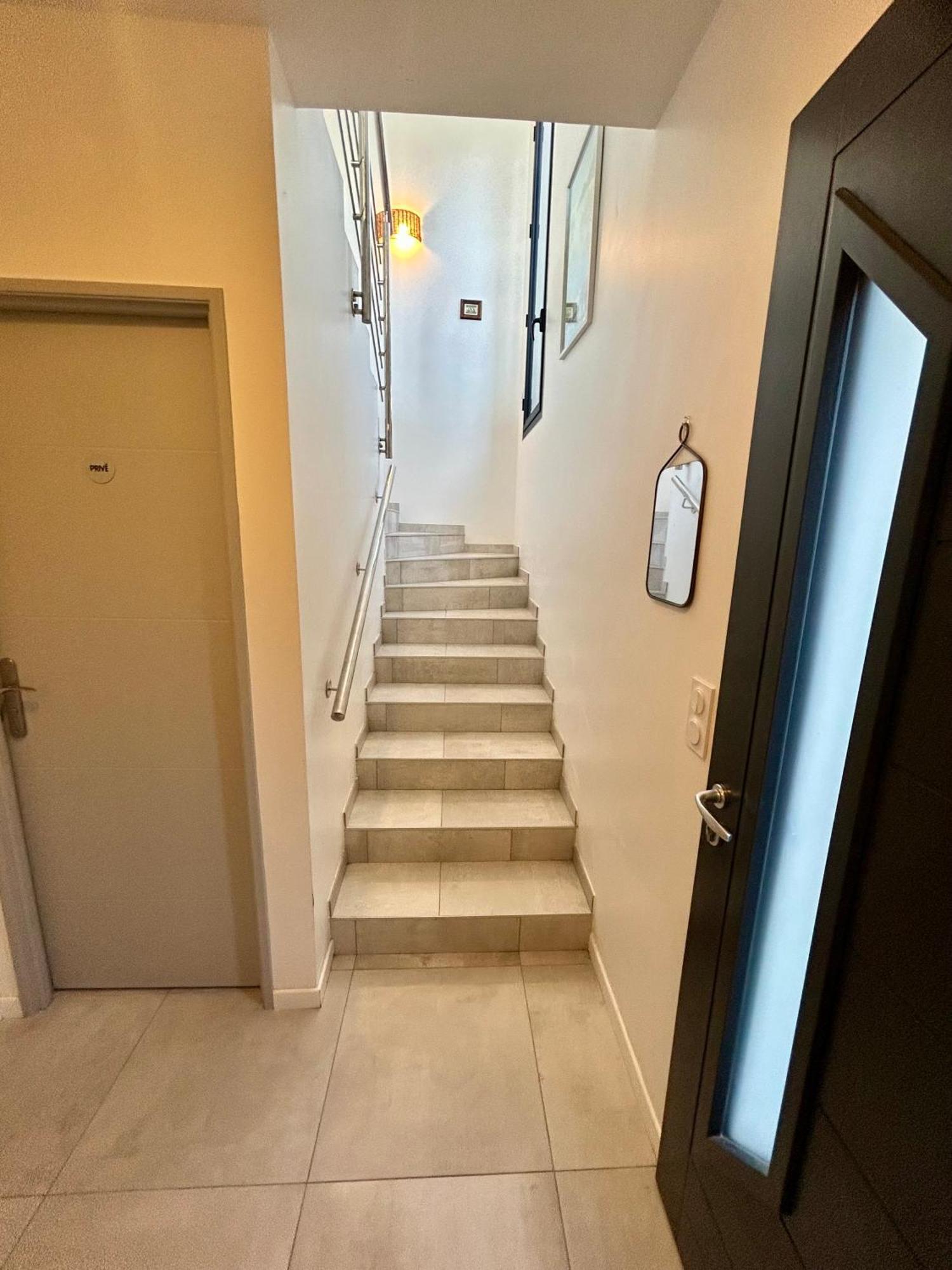 Appartement Luxe Le Levant 耶尔 外观 照片
